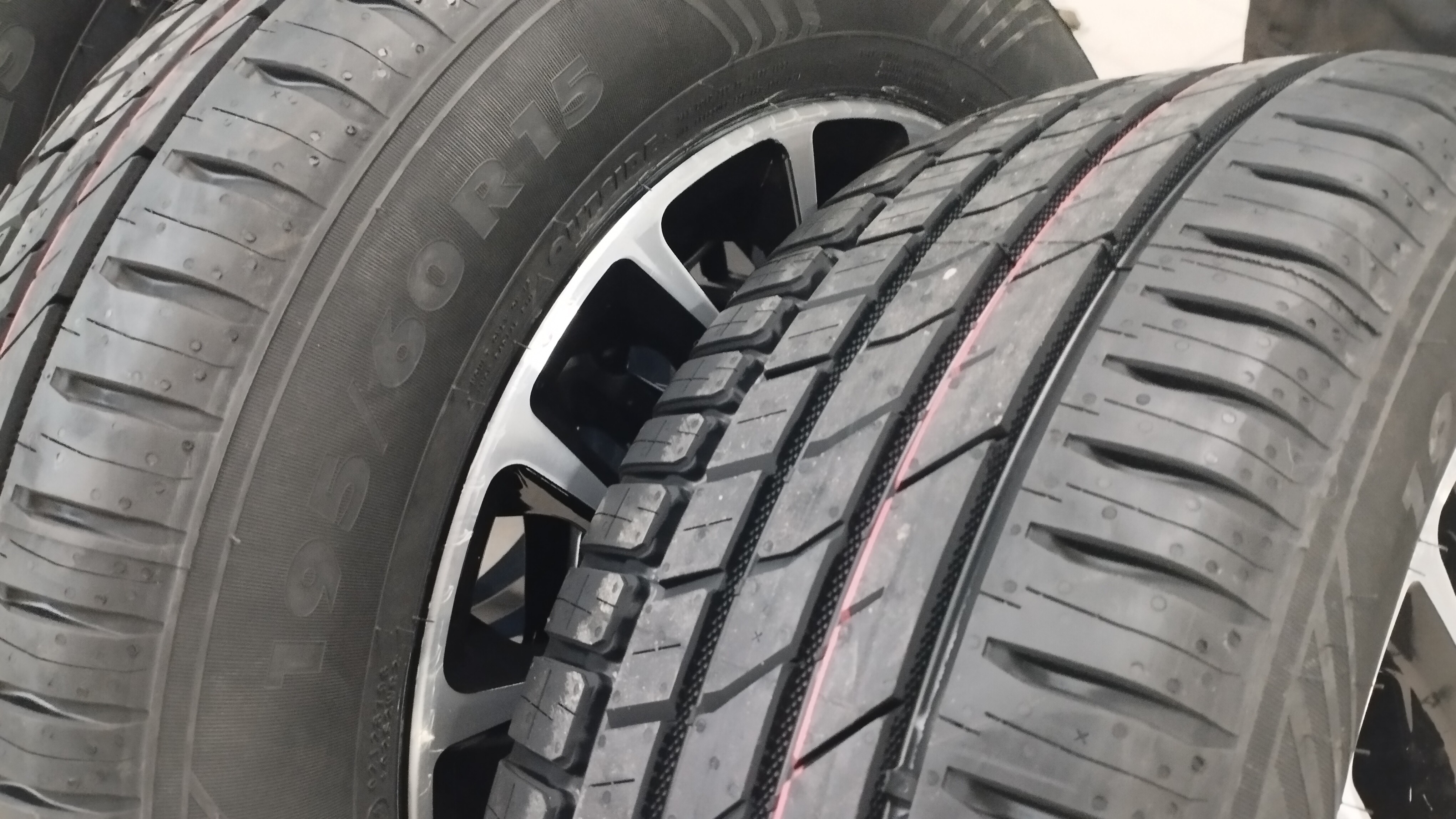 Купить летние шины Nokian Tyres NORDMAN SX3 (Ikon Tyres) в ВИРБАКавто -  бесплатный шиномонтаж в Ростове-на-Дону, большой каталог резины